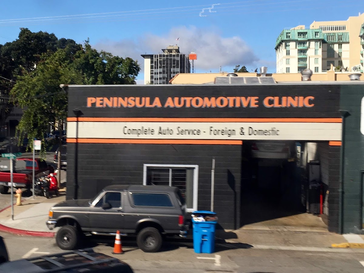 Peninsula Automotive Clinic storefront and sign on 7th Avenue, San Mateo